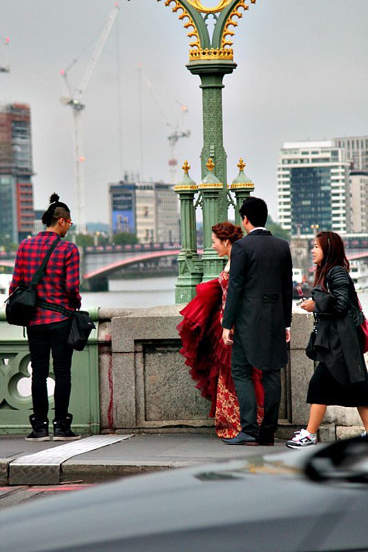 Βόλτα στο Λονδίνο, westminister bridge London, wedding photo shooting