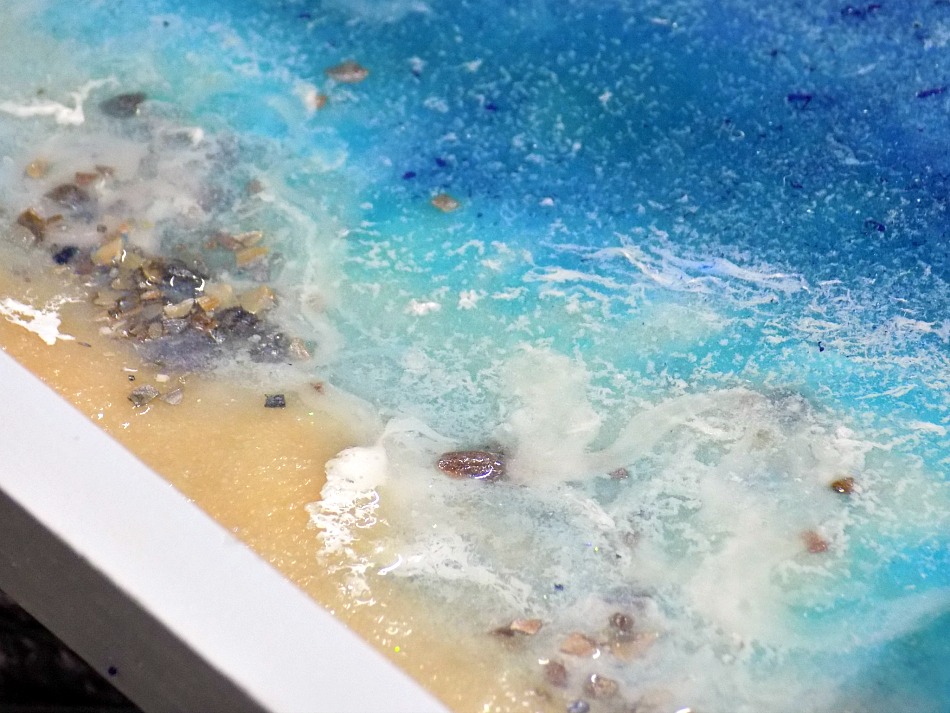 Δίσκος με άρωμα θάλασσας,  Resin beach art on a tray