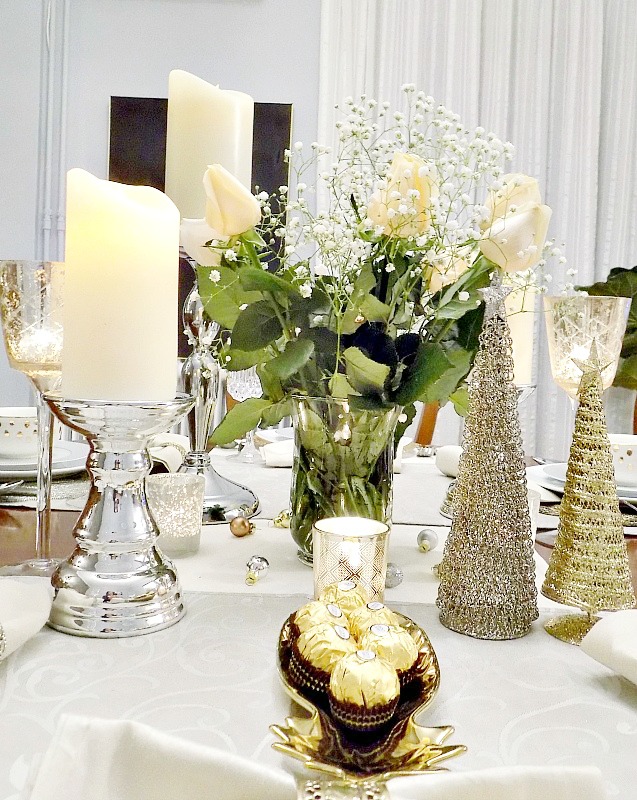 Gold and silver tablescape, New Years Eve tablescape