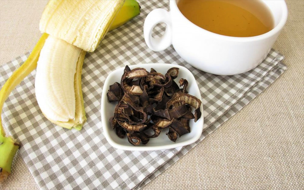 Τσάι φτιαγμένο από φλούδα μπανάνας