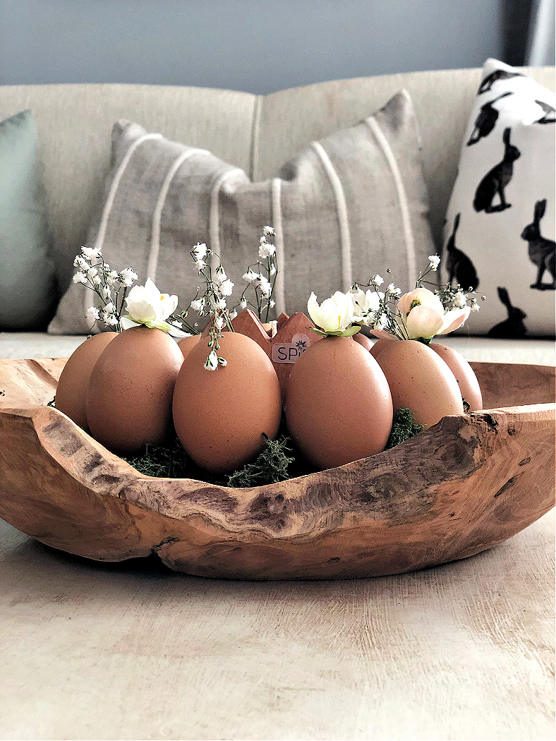 Πασχαλινή διακόσμηση, πασχαλινό στεφάνι από αυγά με λουλούδια, ξύλινο αυγό κερί