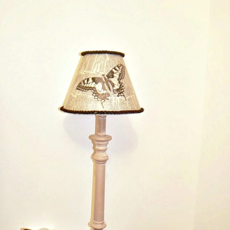 Decoupage σε καπέλο λάμπας