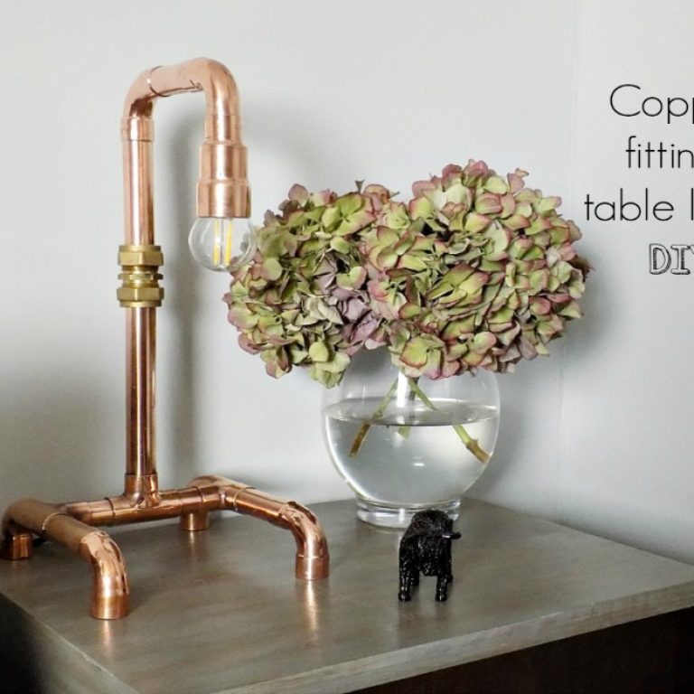 Χάλκινη επιτραπέζια λάμπα diy