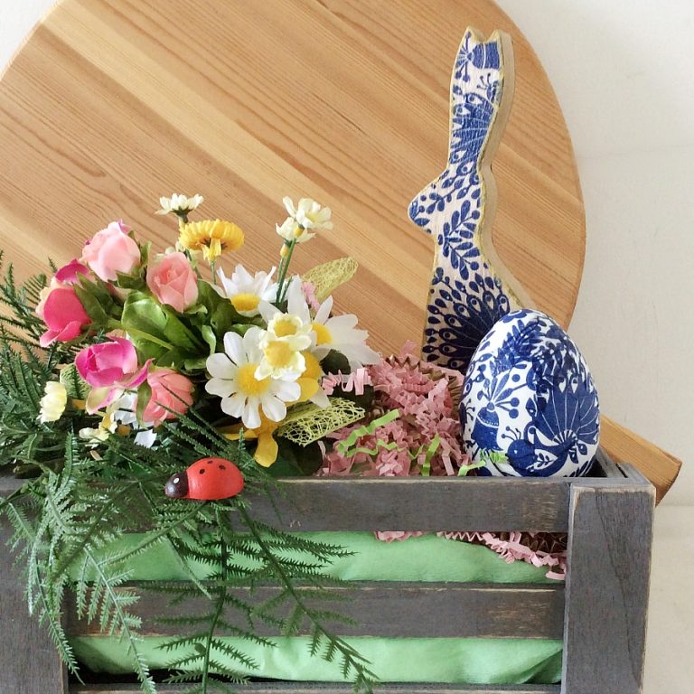 Εύκολη πασχαλινή διακόσμηση και λαμπάδες