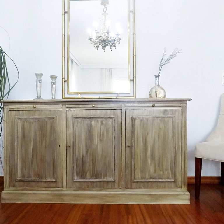 Mεταμόρφωση μπουφέ τραπεζαρίας με χρώματα κιμωλίας